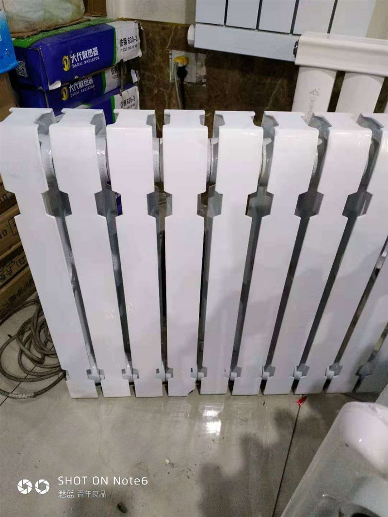 大白工水暖工電工砸墻鉆眼